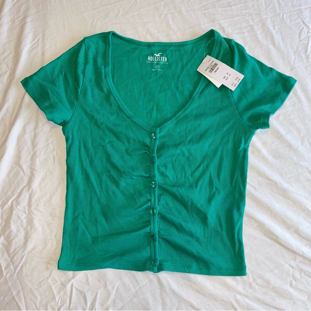 HOLLISTER NWT Green Button Down Crop Top